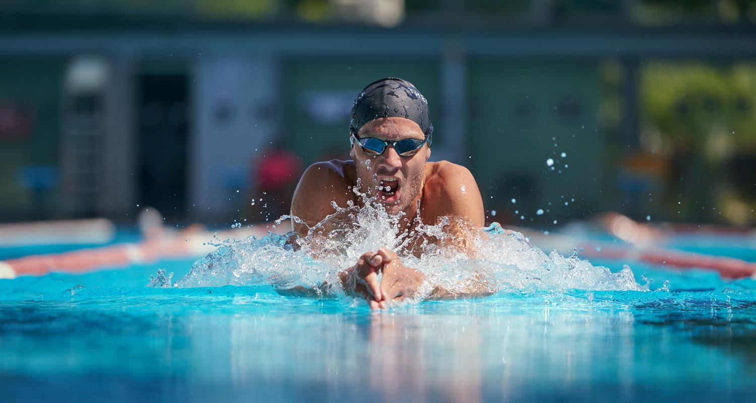 How To Swim Breaststroke Perfect Your Breaststroke Technique Themagic5