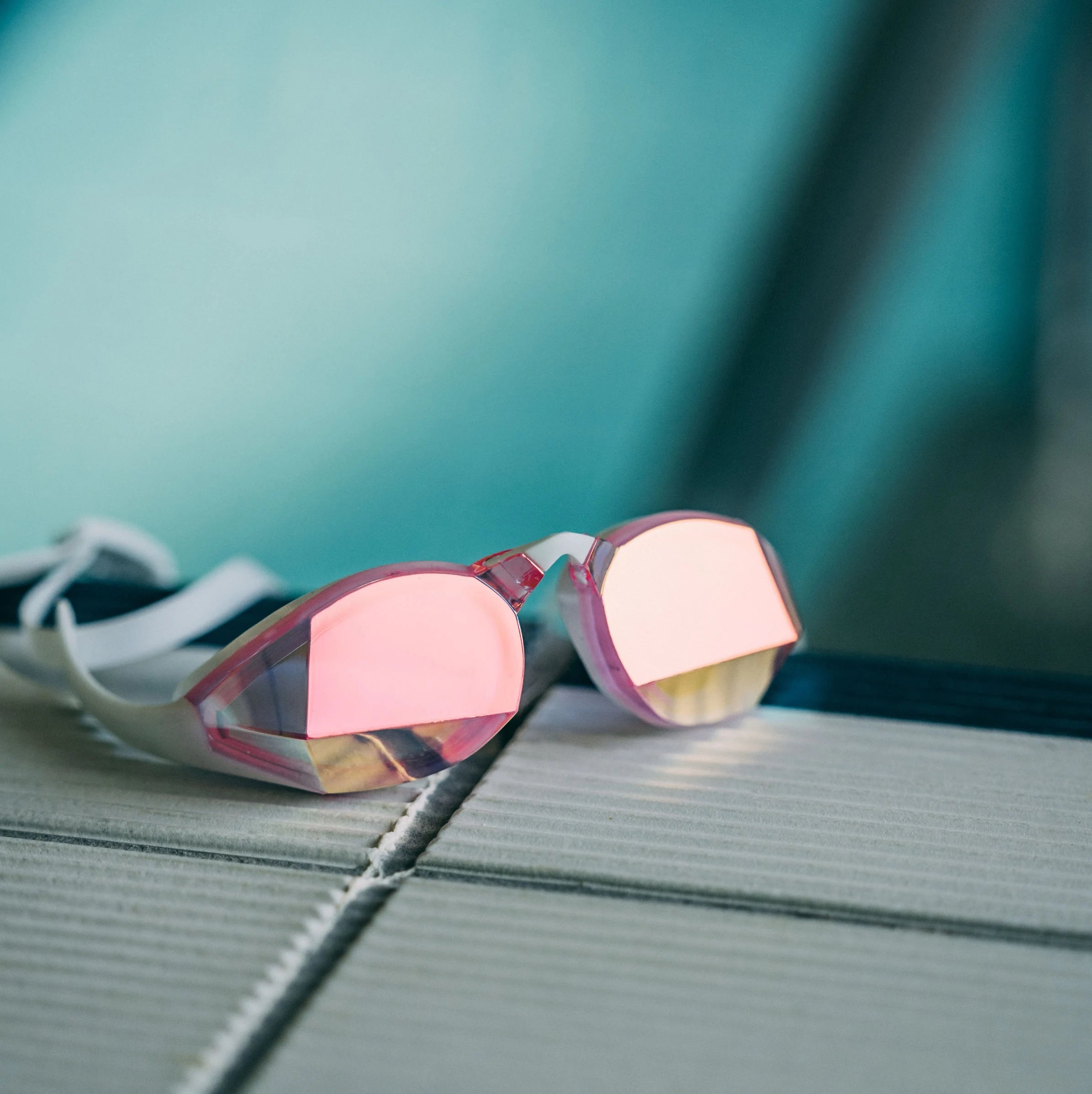 F.I.T. Pink Magic Mirror Gold THEMAGIC5