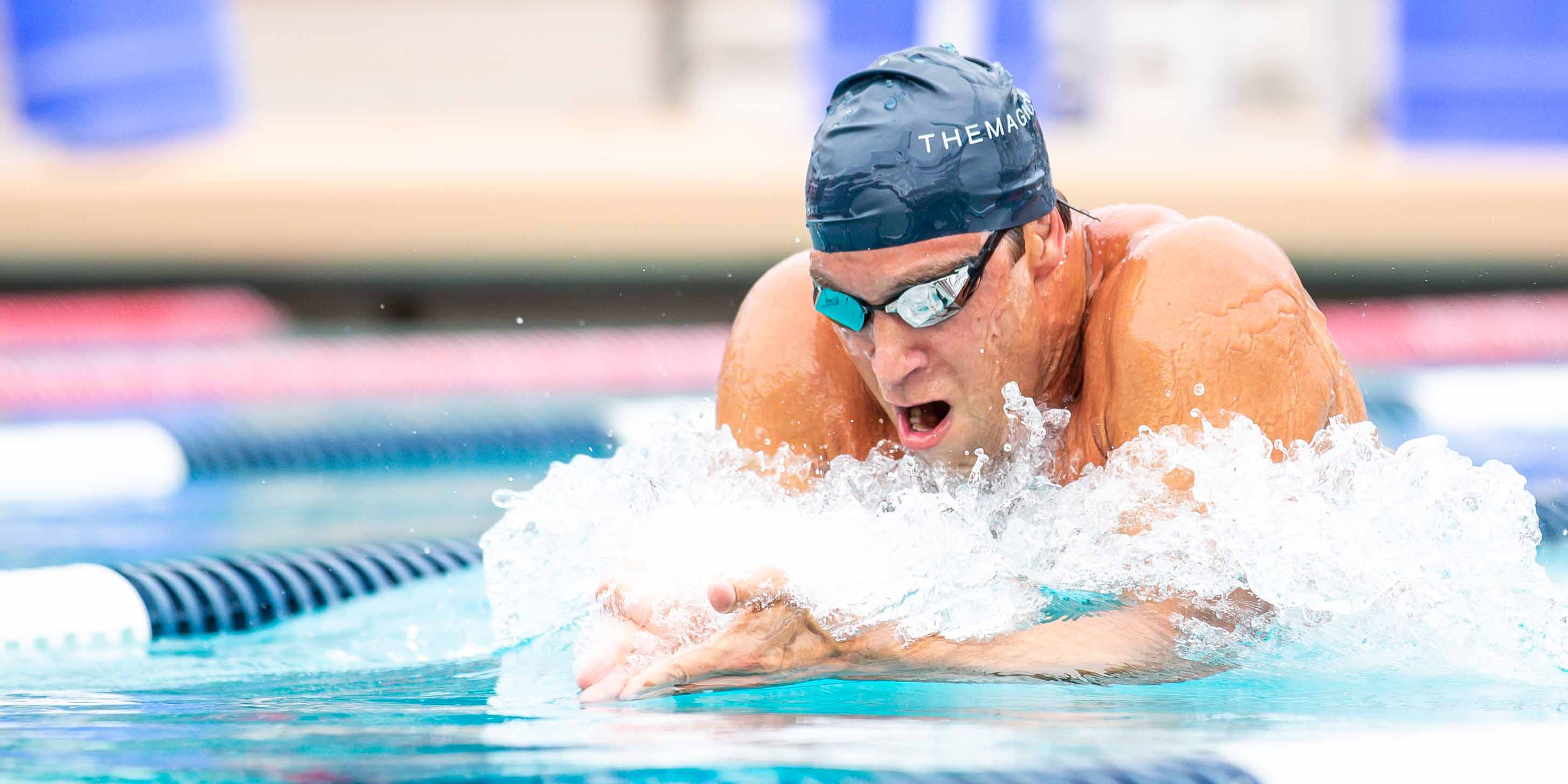 Matt Grevers swimming breaststroke