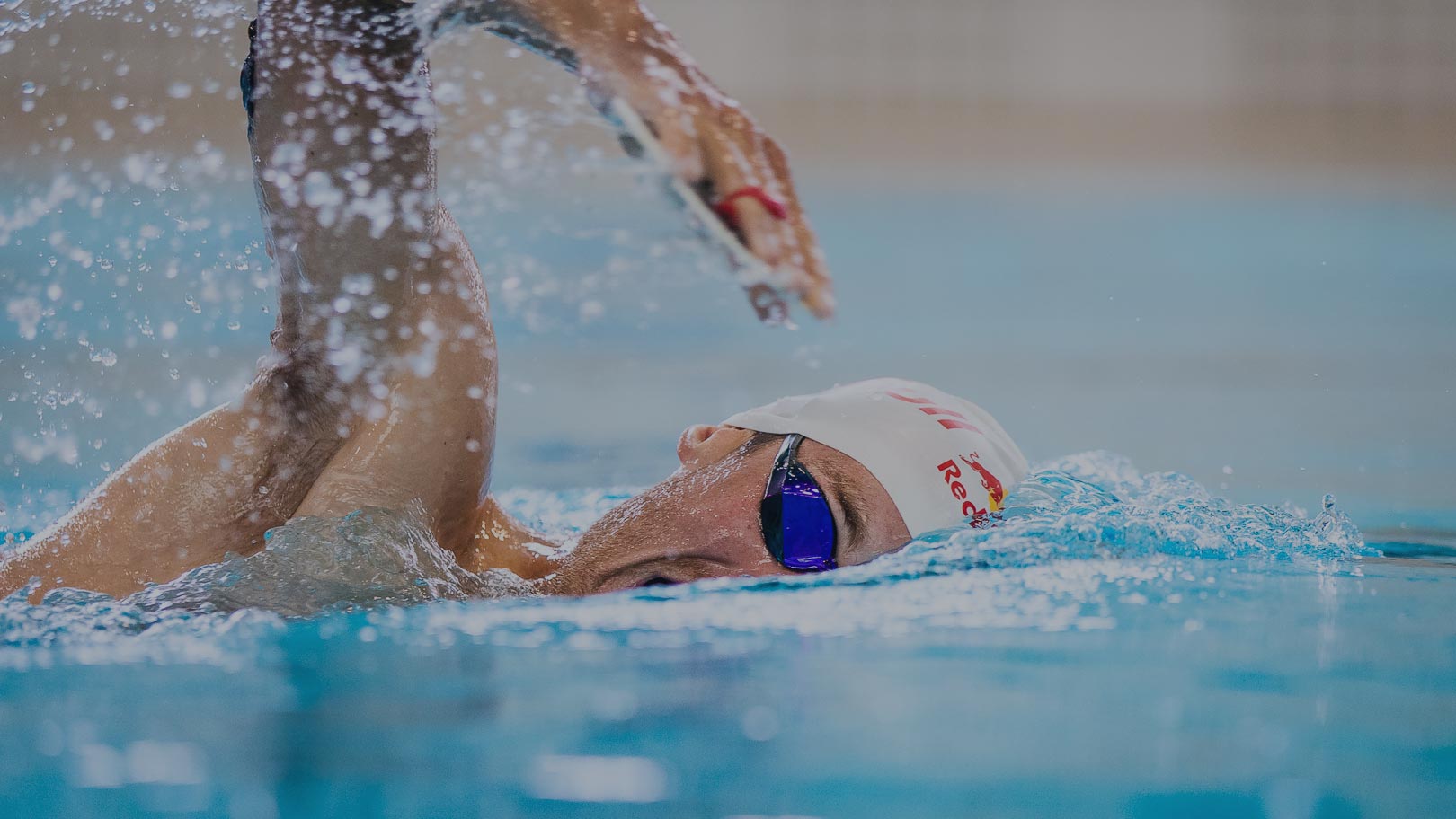 Daniel Bækkegård is one of the many professional atheltes using THEMAGIC5 Swimming Goggles. 