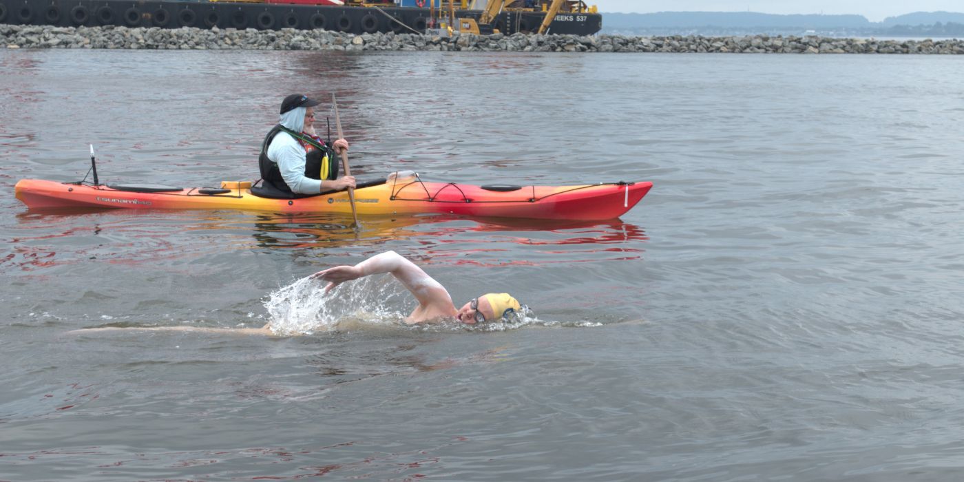 Leslie Hamilton swimming in clear magic goggles