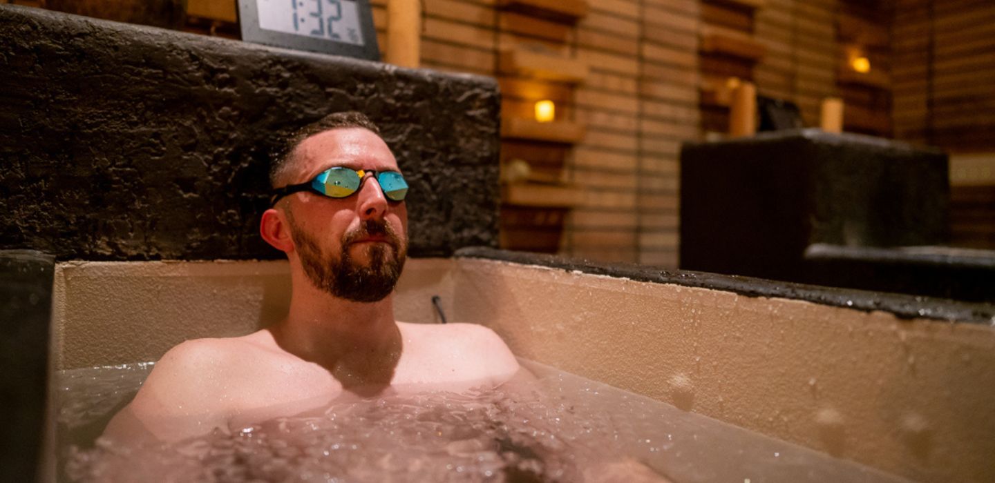 Jason Kloss in an icebath with TheMagic5 