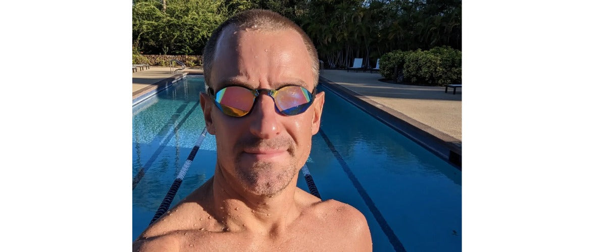 Rob Gray wearing themagic5