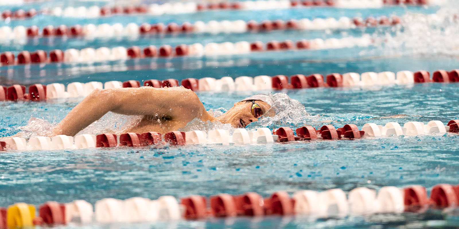 Zane Grothe swimming freestyle